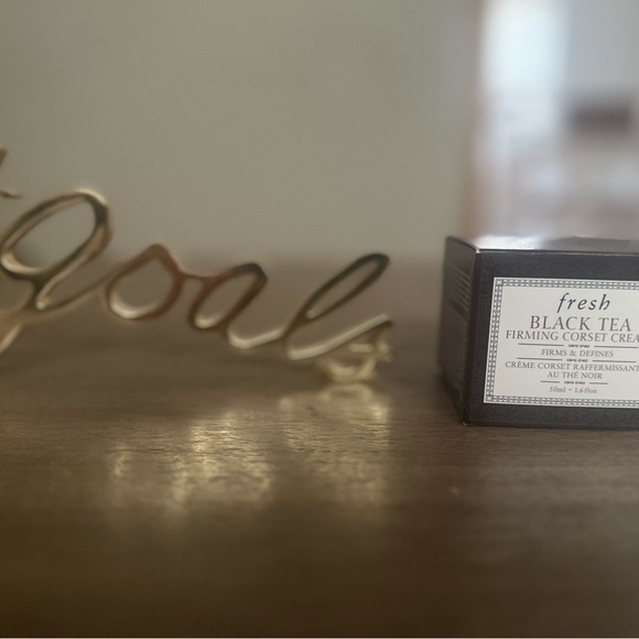 Fresh Black Tea Firming Corset Cream